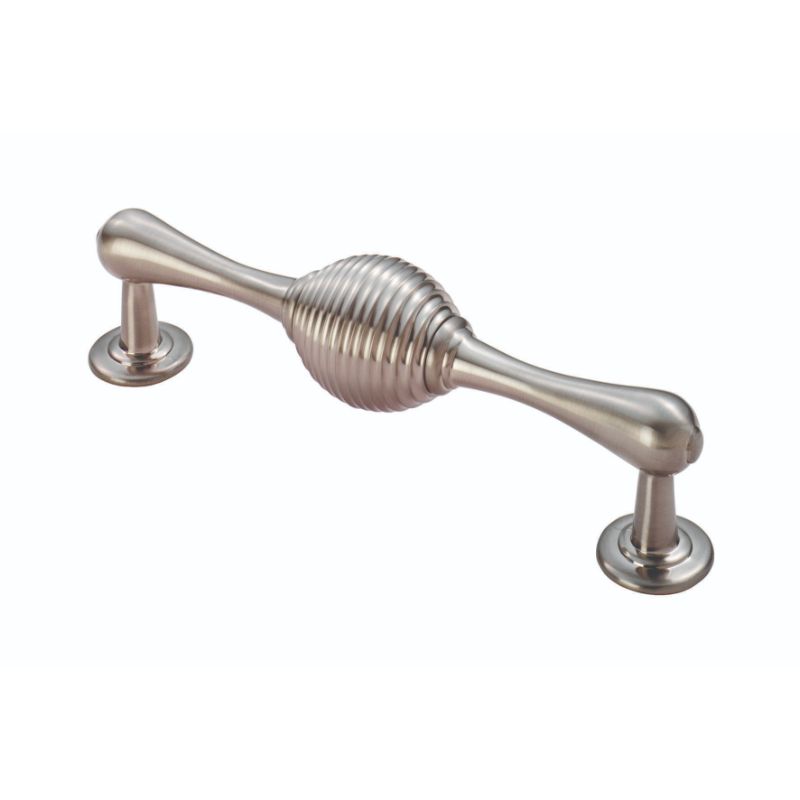 Carlisle Brass Reeded Handle