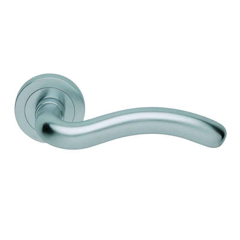 Carlisle Brass Squiggle Lever on Round Rose in Satin Chrome